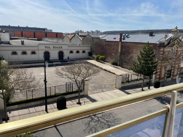 Le 21 Apartment Epernay Exterior photo